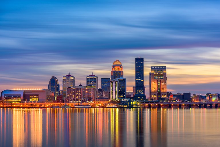 Louisville, Kentucky, USA Skyline on the Ohio River.